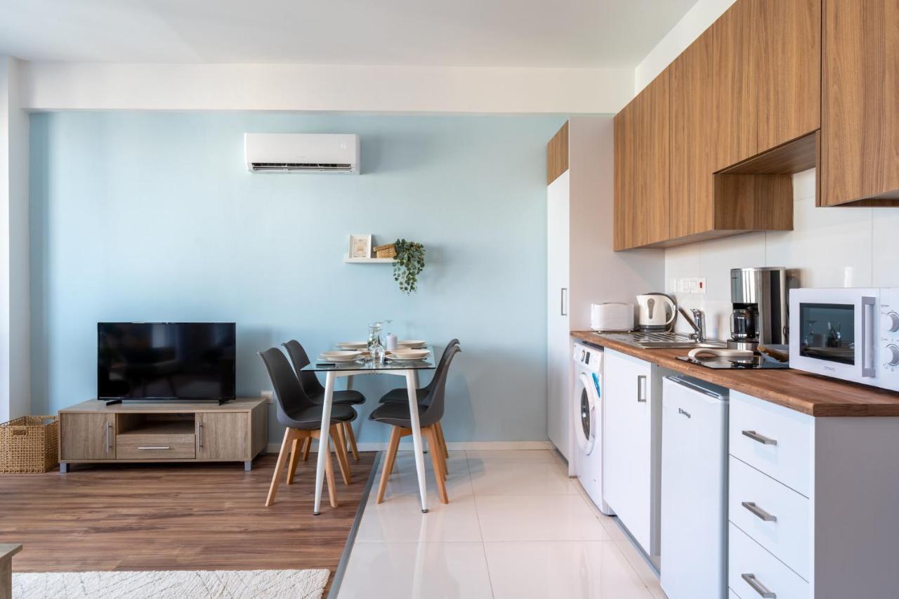 Livia Studio Apartment In Larnaca Zewnętrze zdjęcie