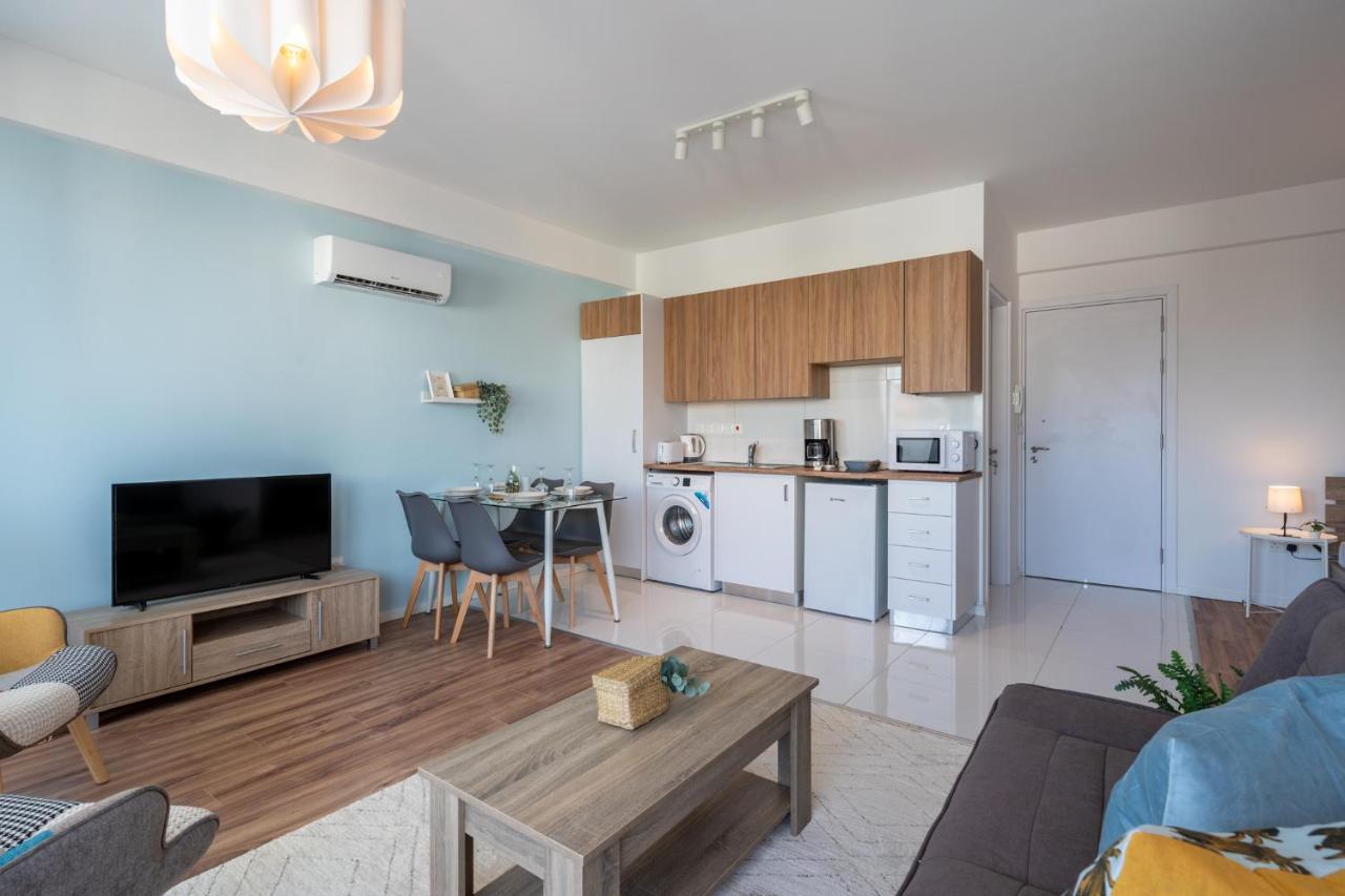 Livia Studio Apartment In Larnaca Zewnętrze zdjęcie